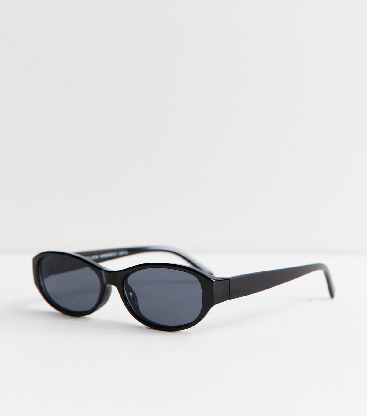 New Look Black Oval Shape Sunglasses New Look