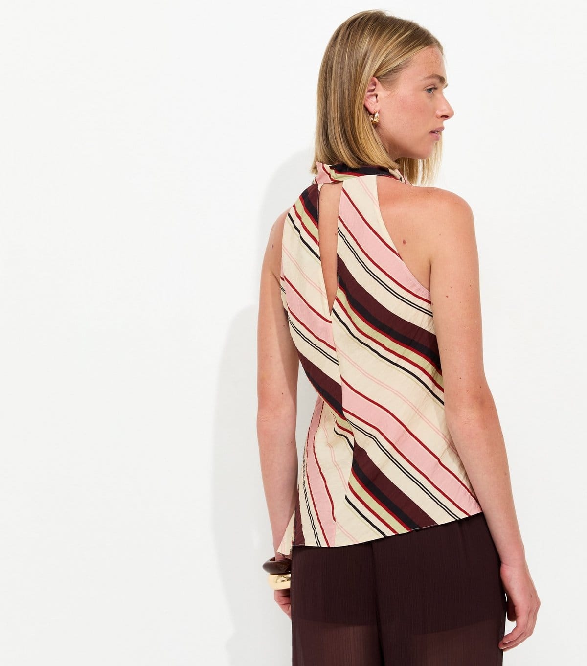 New Look Women's Pink Crinkle Texture Diagonal Stripe Cowl Neck Halter Top New Look - 4