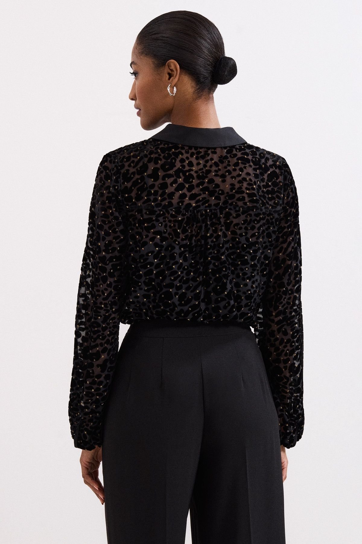 Phase Eight Phase Eight Women's Della Burnout Shirt in True Black - 4