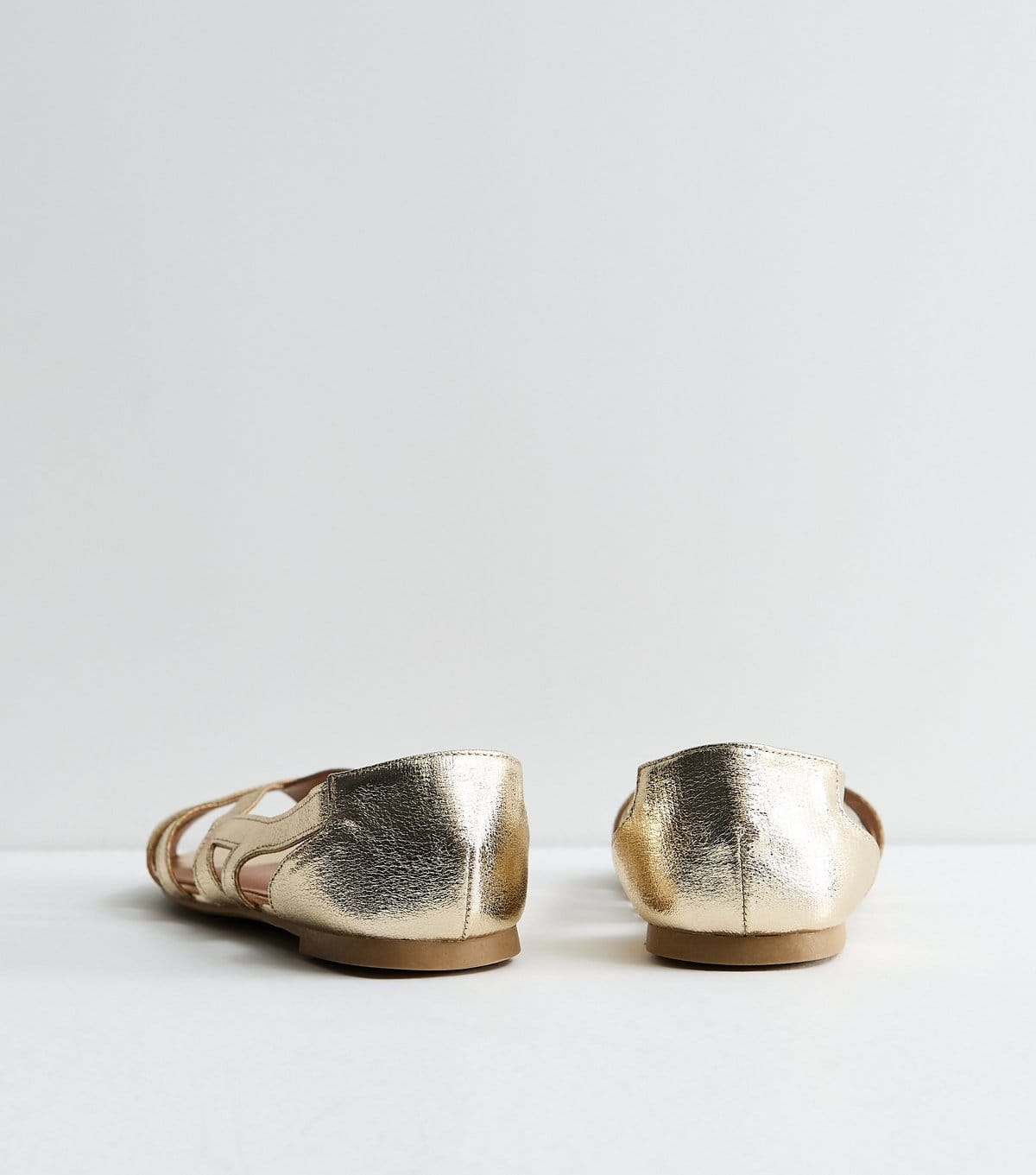 New Look Women's Wide Fit Gold Faux Leather Peep Toe Flats Vegan New Look - 4