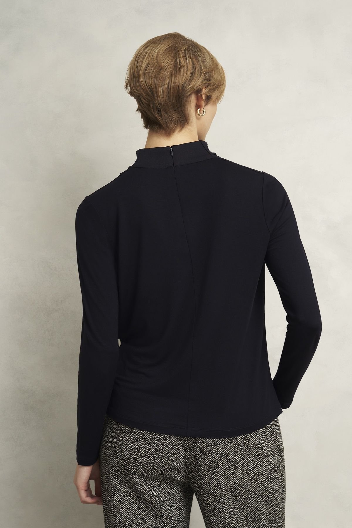 Hobbs London Hobbs London Women's Arielle Cowl Neck Blouse in Dark Navy - 4