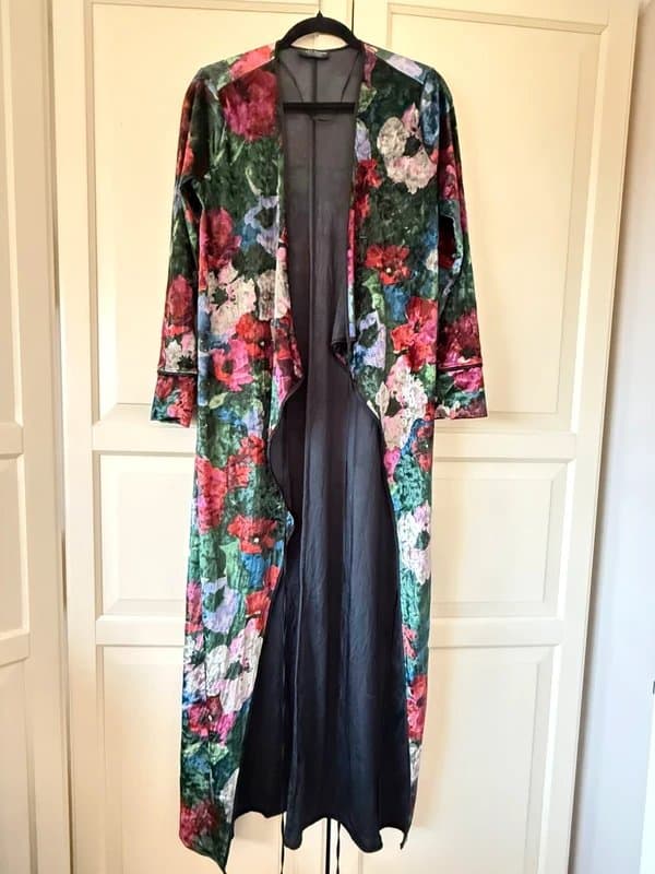 Zara Zara floral print boho velvet kimono S
