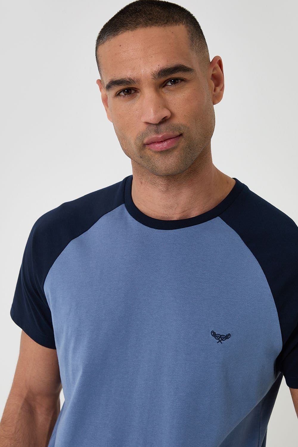 Threadbare Threadbare Men's Raglan Short Sleeve Top & Shorts Lounge Set in Blue - 4