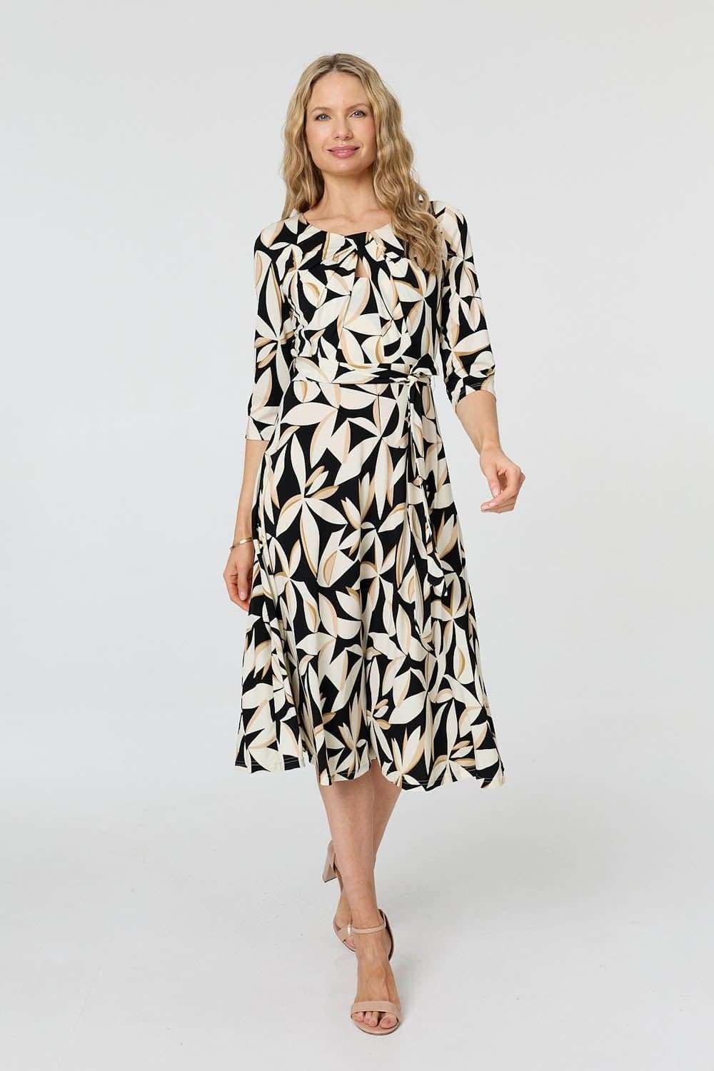 Izabel London Izabel London Women's Leaf Print 3/4 Sleeve Midi Tie Dress in Black