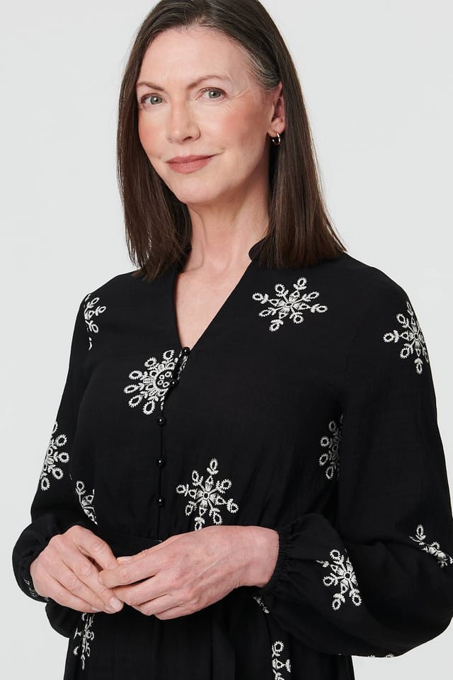 Izabel London Izabel London Women's Border Print Tie Waist Midi Wrap Dress in Black - 2