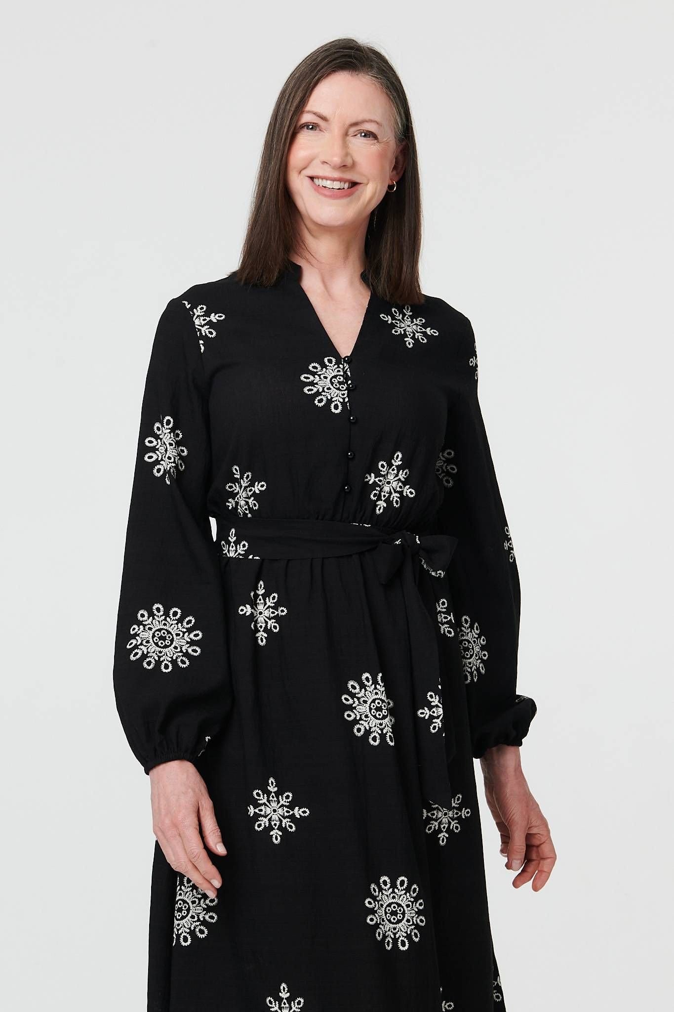 Izabel London Izabel London Women's Border Print Tie Waist Midi Wrap Dress in Black - 4