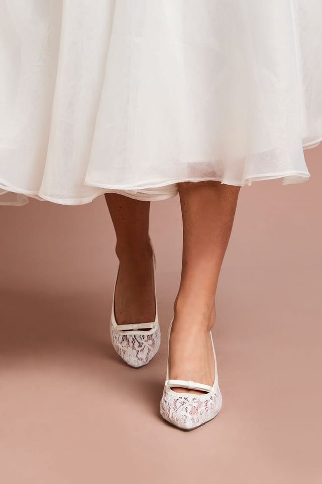 Coast Coast Women's Bridal Alexis Lace Bow Detail Slingback High Heel Stiletto Court Shoes in Ivory - 2