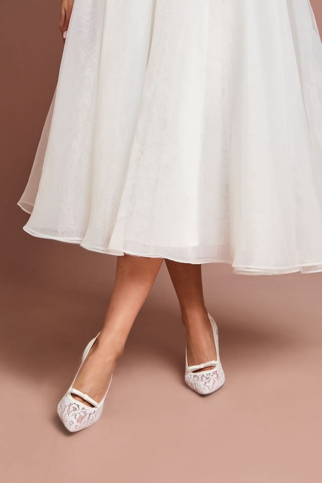 Coast Coast Women's Bridal Alexis Lace Bow Detail Slingback High Heel Stiletto Court Shoes in Ivory - 3