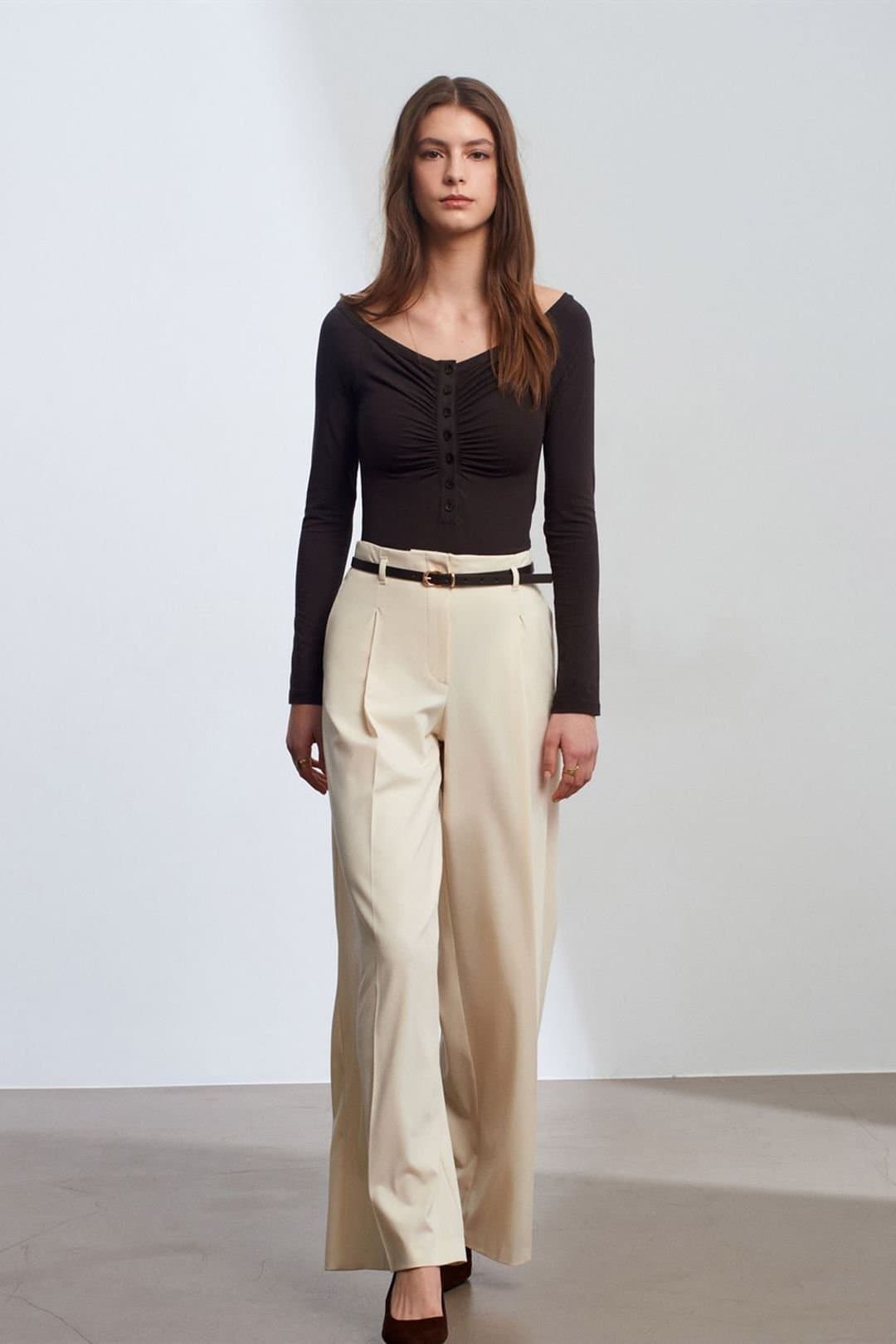 Dilvin Dilvin Women's Belted Wide-leg Crepe Trousers in Cream