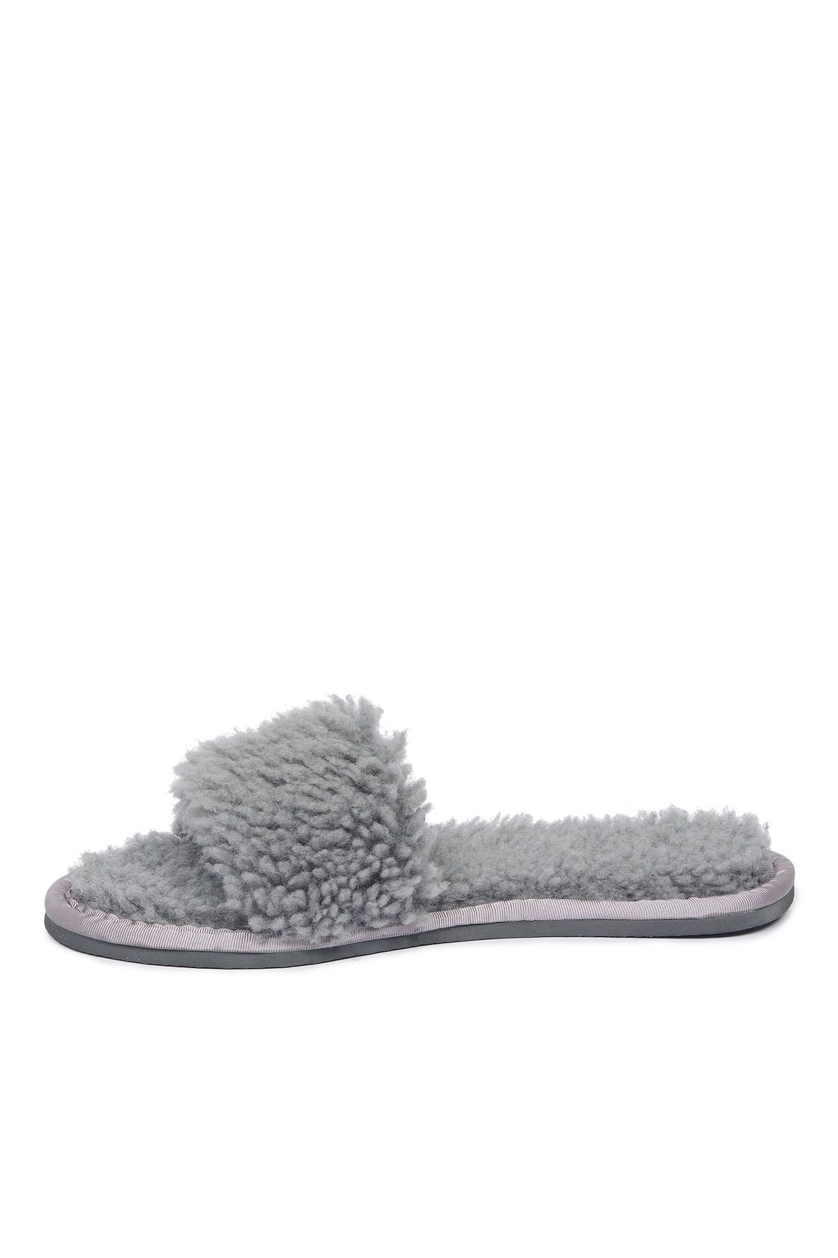 Celtic & Co Celtic & Co Women's Sheepskin Slides in Light Grey - 3
