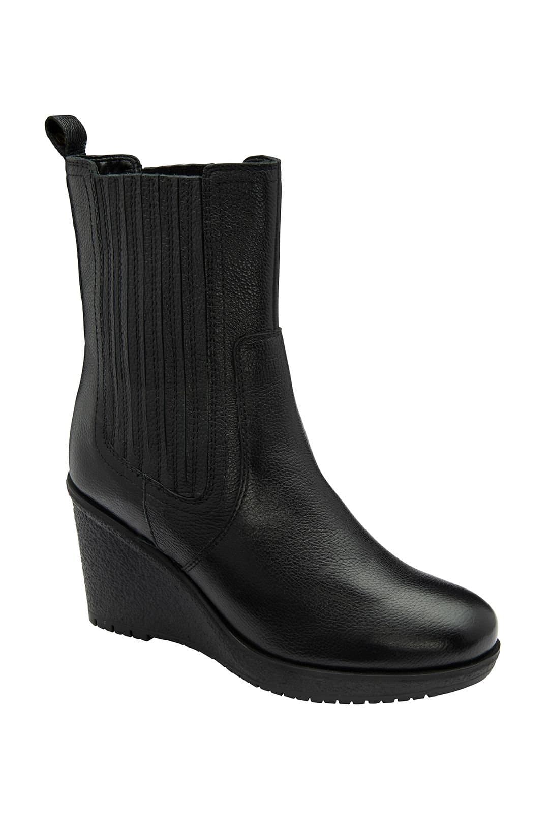 Ravel Ravel Women's Black Leather 'Calvay' Wedge Boots