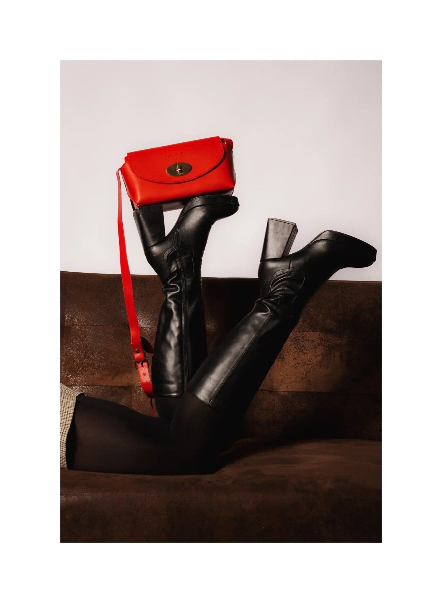 The DUST Company The DUST Company Women's The Small Box In Leather Red - 4