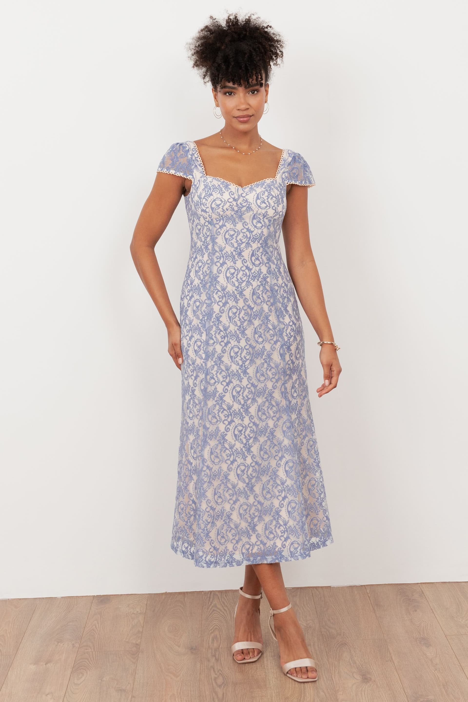 Maya Deluxe Maya Deluxe Women's Sweetheart Neck Lace Midaxi Dress in Light Blue