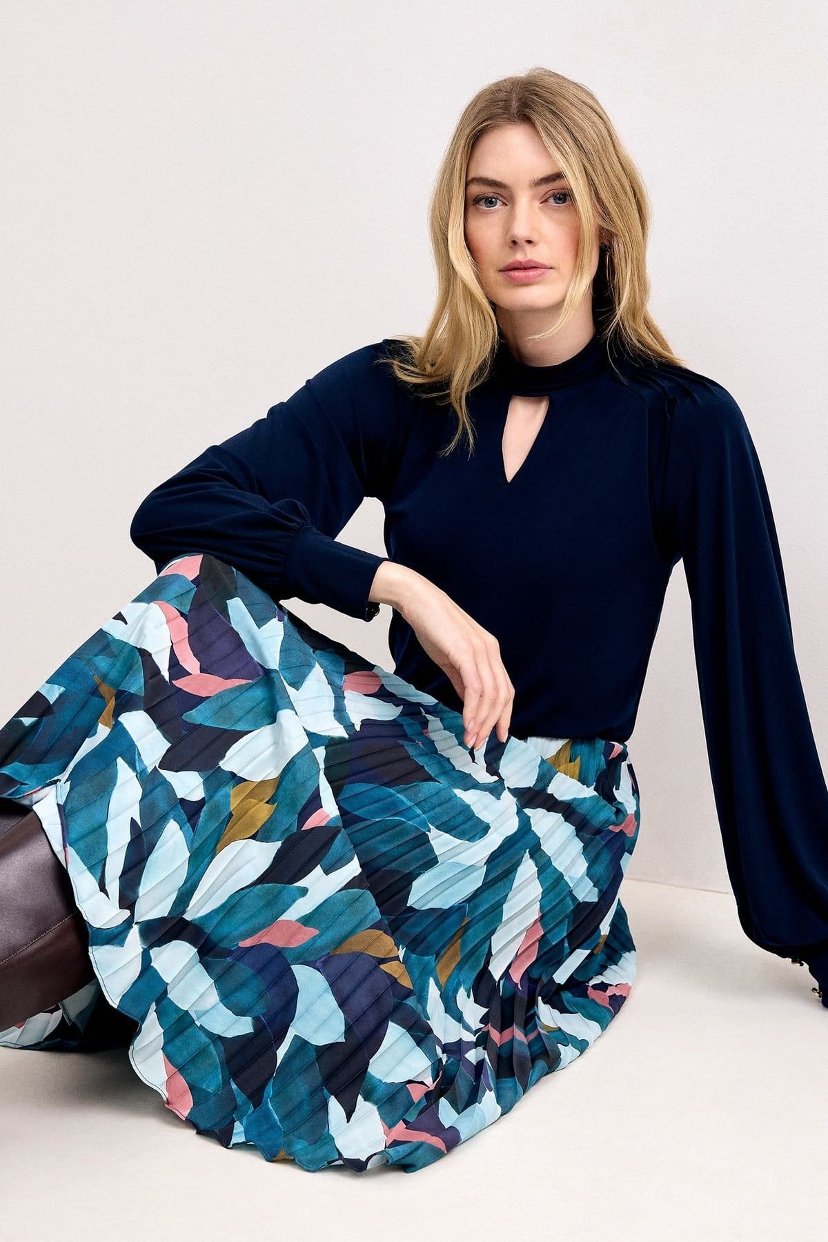 Phase Eight Phase Eight Women's Petite Ebony Printed Pleat Midi Skirt in Turquoise - 4