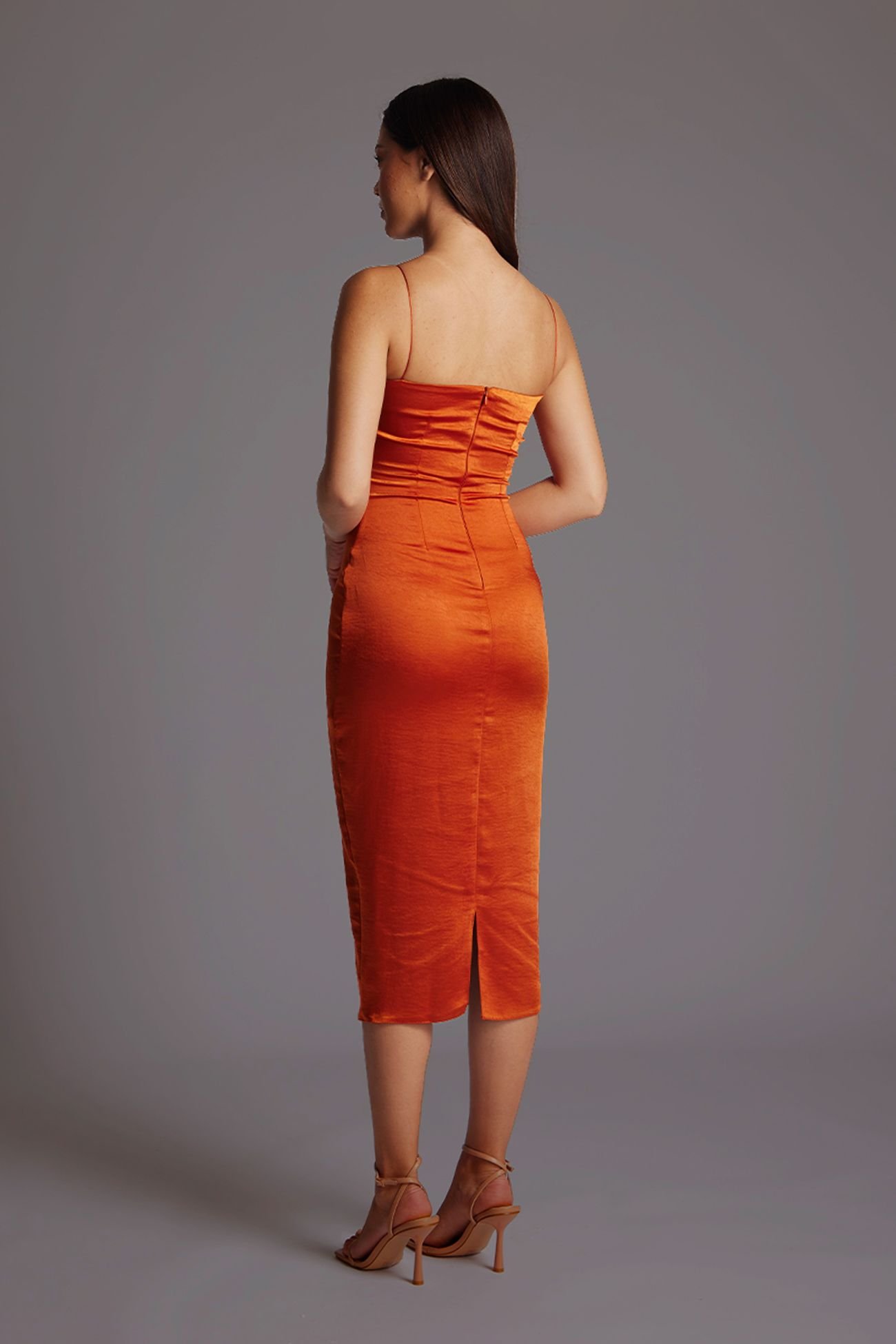 Vesper Vesper Women's Sweetheart Neckline Ruched Bust Satin Midaxi Dress in Rust in Burnt Orange - 3