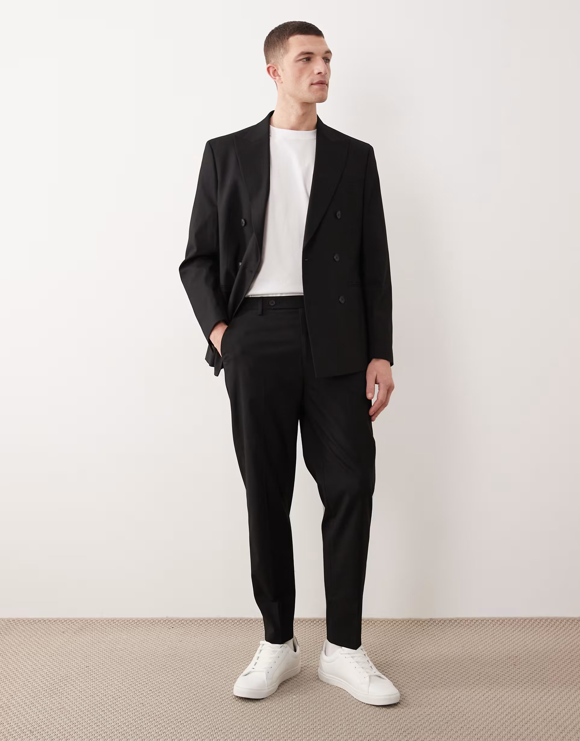 ASOS ASOS DESIGN tapered suit trousers in black - 1