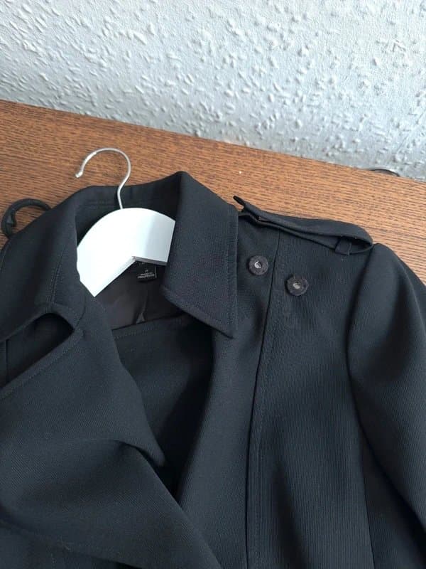 Ann Taylor Women’s Ann Taylor Black Cropped Structured Moto Blazer Jacket