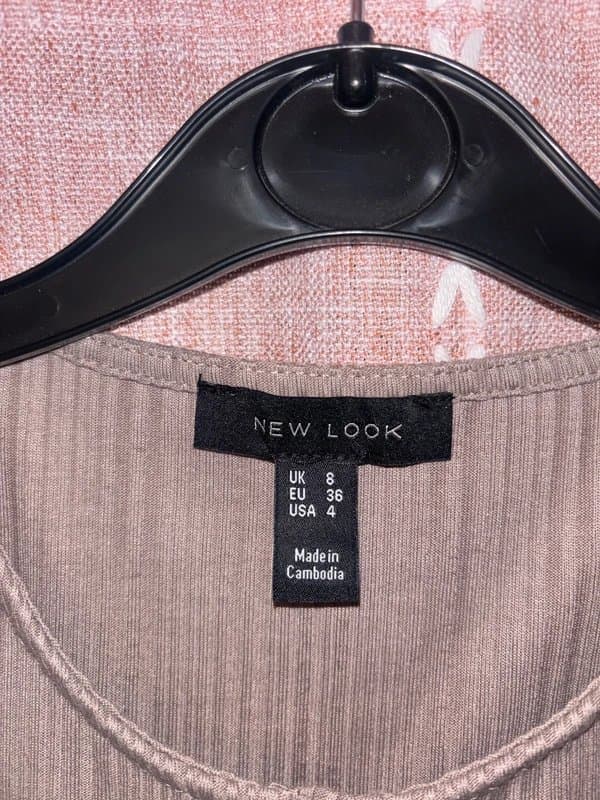 New Look New Look Ribbed Button Front Top – Beige/Taupe – Size 8