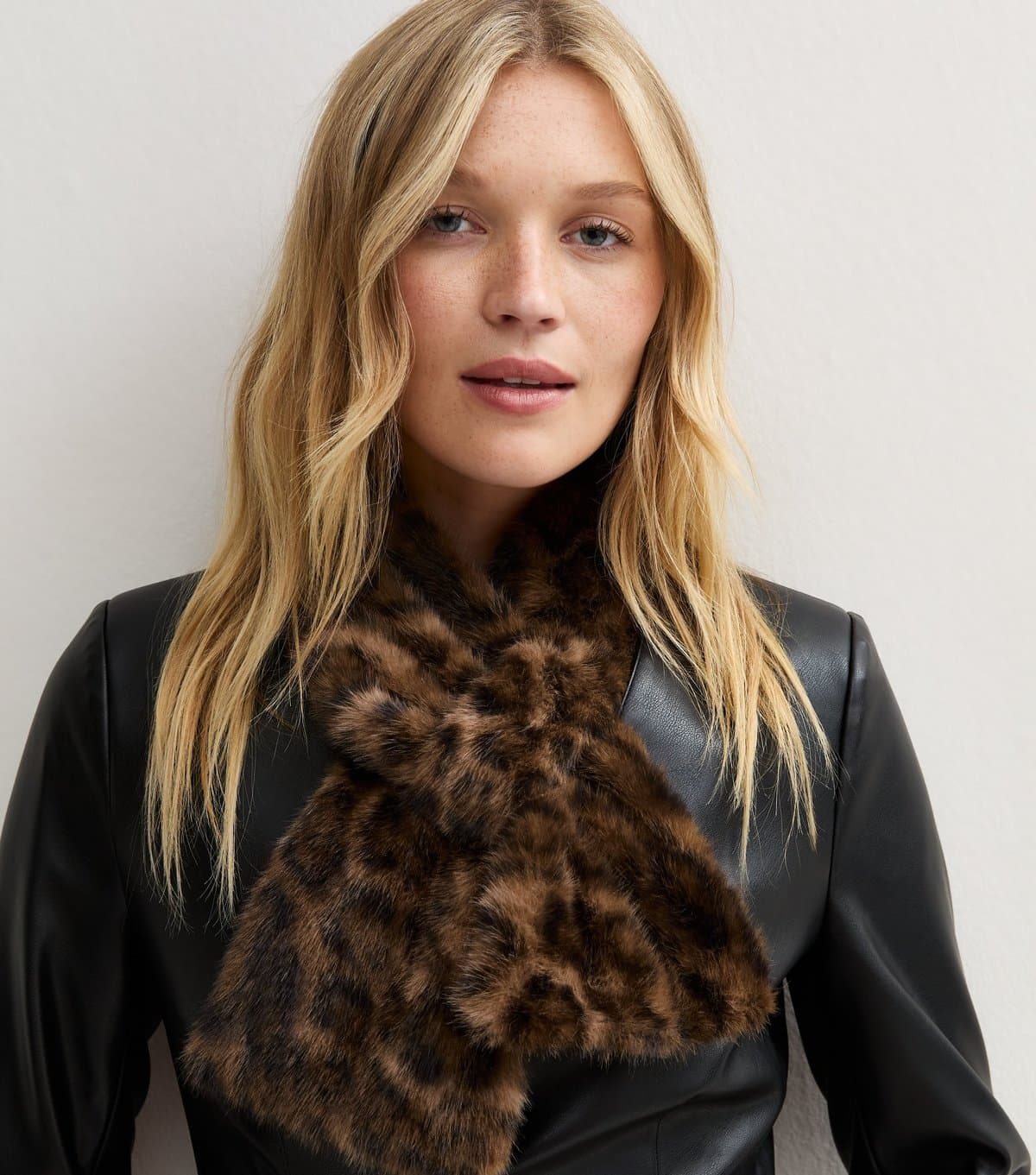 New Look Brown Leopard Faux Fur Neck Scarf New Look