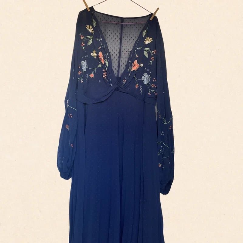 ASOS ASOS embroidered pleated dress size uk 24