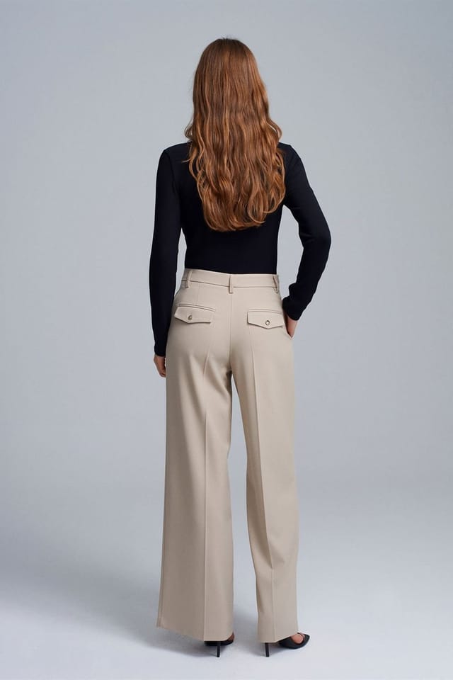 Dilvin Dilvin Women's High-Waist Wide-Leg Crepe Trousers in Stone - 2