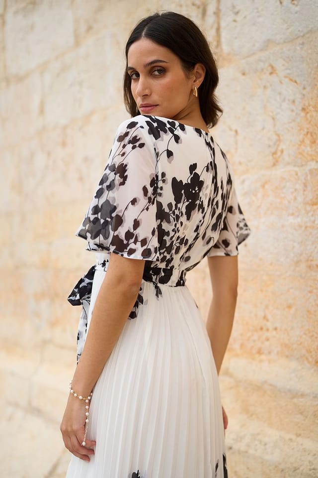 Yumi Yumi Women's White Mirror Floral Design Pleated Midi Dress - 2