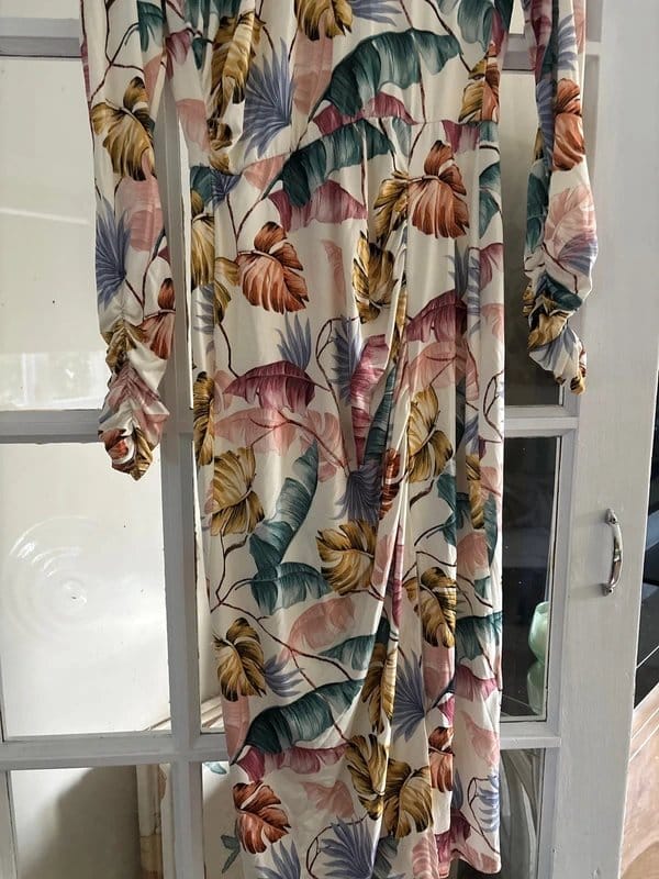 Never Fully Dressed Floral Midi Dress Size 10