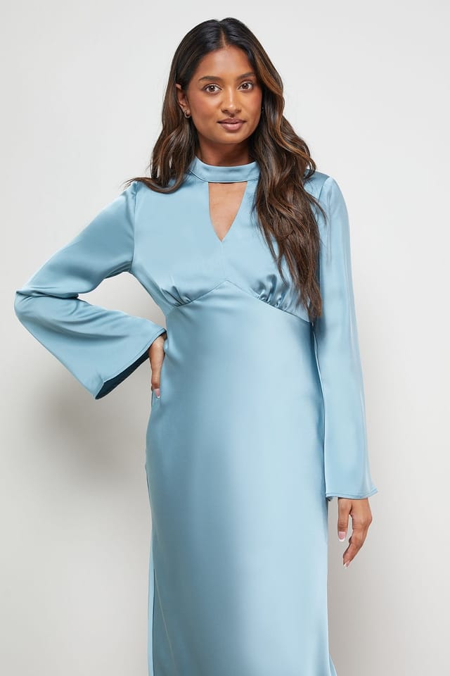 Oasis Oasis Women's Satin Cut Out Flare Sleeve Bias Midi Dress in Powder Blue - 2