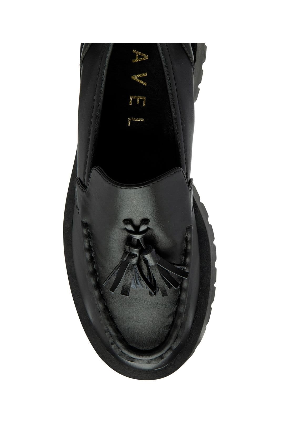 Ravel Ravel Women's Black 'Ord Almond-Toe Loafers - 4