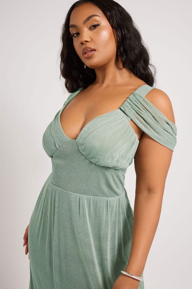 Yours Yours Women's Metallic Cold Shoulder Maxi Dress in Light Green - 3