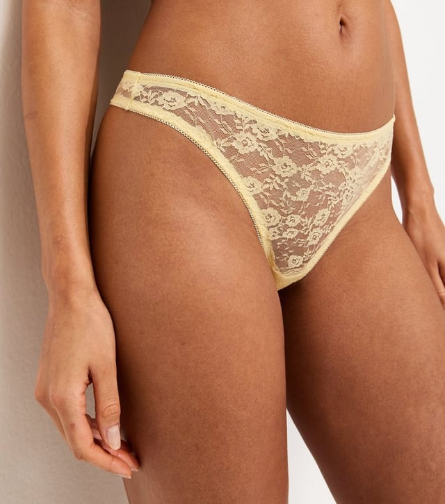 New Look Women's Light Yellow Floral Lace Thong New Look - 2