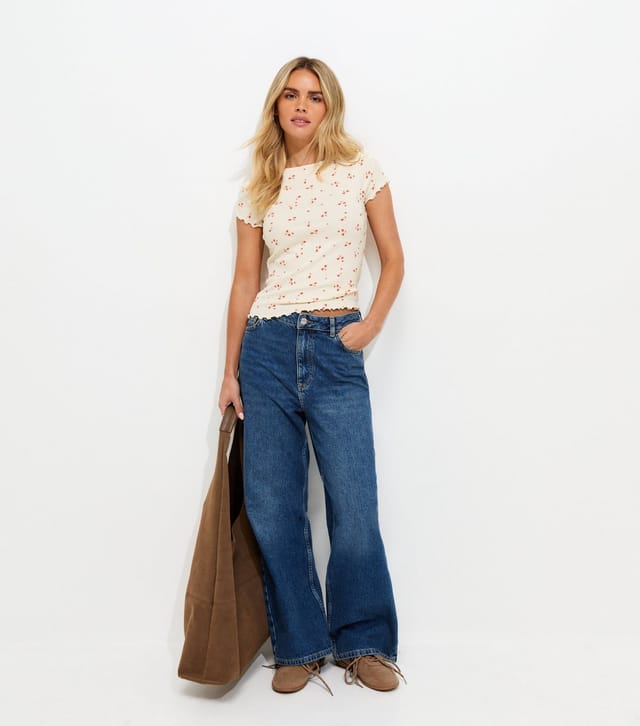 New Look Women's Petite Cream Ribbed Floral Babylock T-Shirt New Look - 3