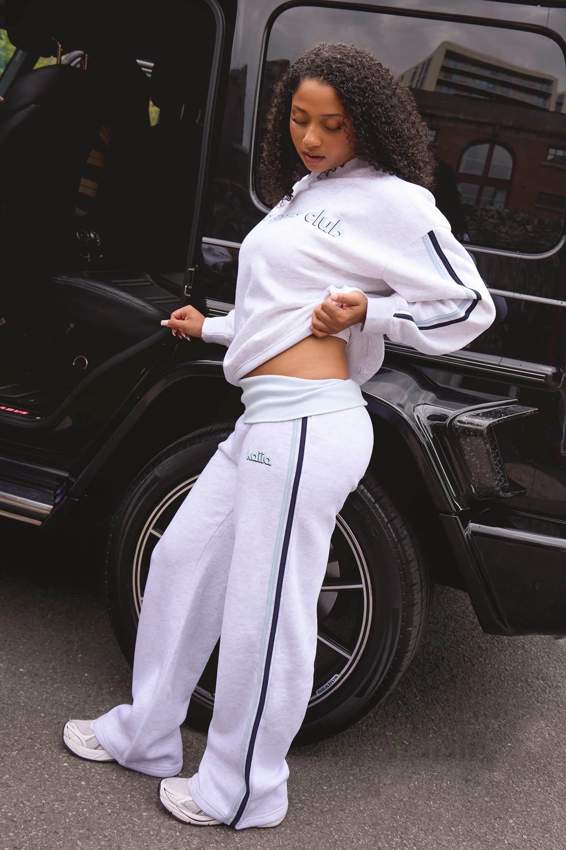 Kaiia Kaiia Side Stripe Foldover Wide Leg Joggers Light Grey Marl & Sky Blue