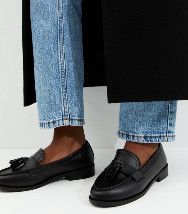 New Look Women's Black Faux Leather Tasselled Brogue Loafers Vegan New Look - 2
