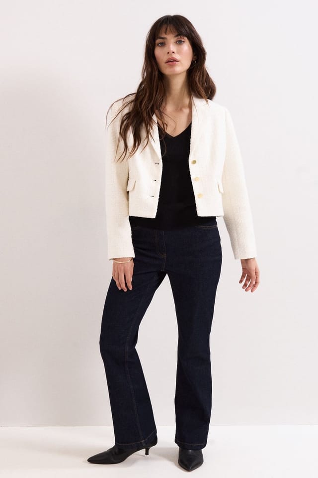 Phase Eight Phase Eight Women's Adria Cropped Textured Jacket Blazer in Off-White - 2