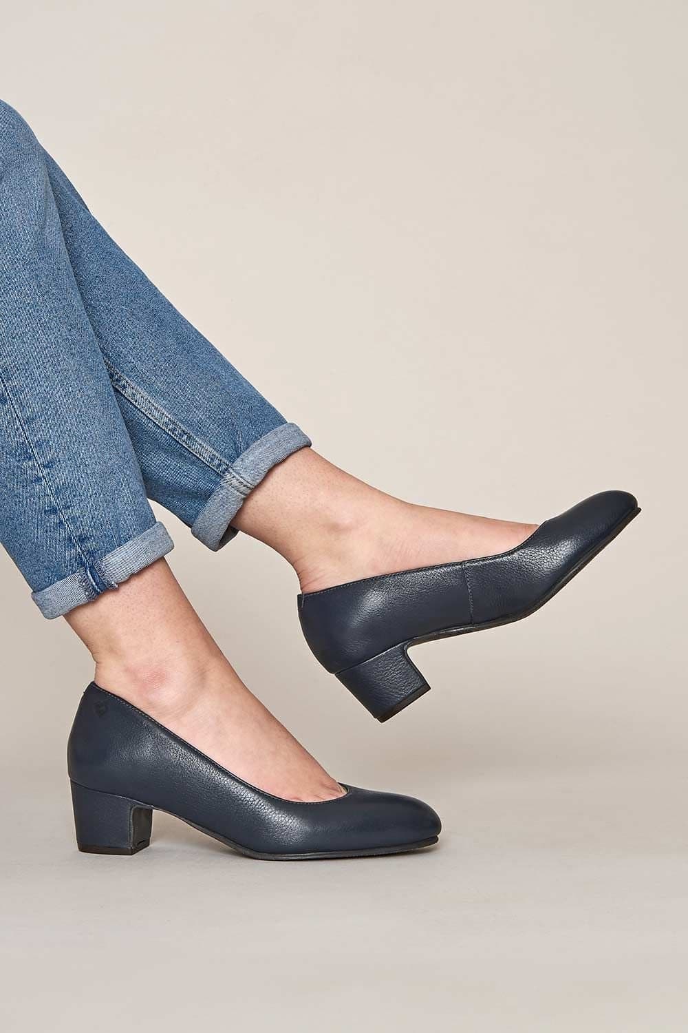 Moshulu Moshulu Women's 'Keel' Court Shoe in Indigo