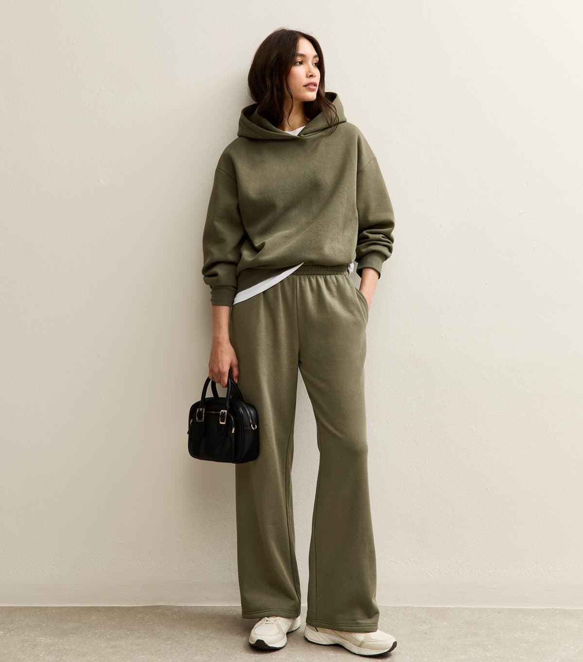 New Look Women's Khaki Elasticated Waist Wide Leg Joggers New Look