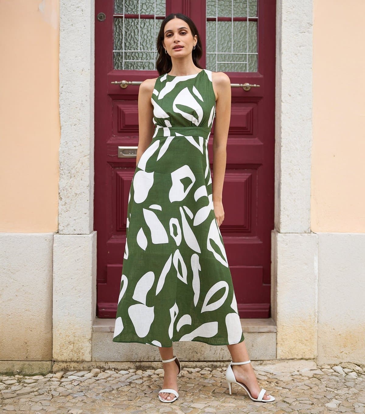Yumi Women's Green Abstract Print Maxi Dress Yumi New Look
