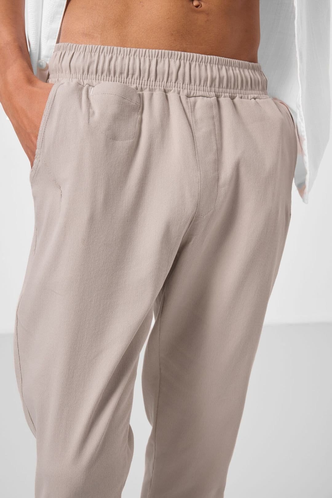 Tommy Life Tommy Life Men's Straight-Leg Gabardine Chinos in Stone - 4
