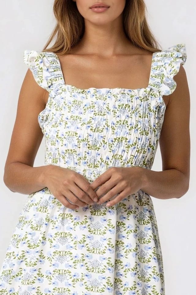Aftershock London Aftershock London Women's Blue Floral Open Tie Back Midi Dress in White - 2
