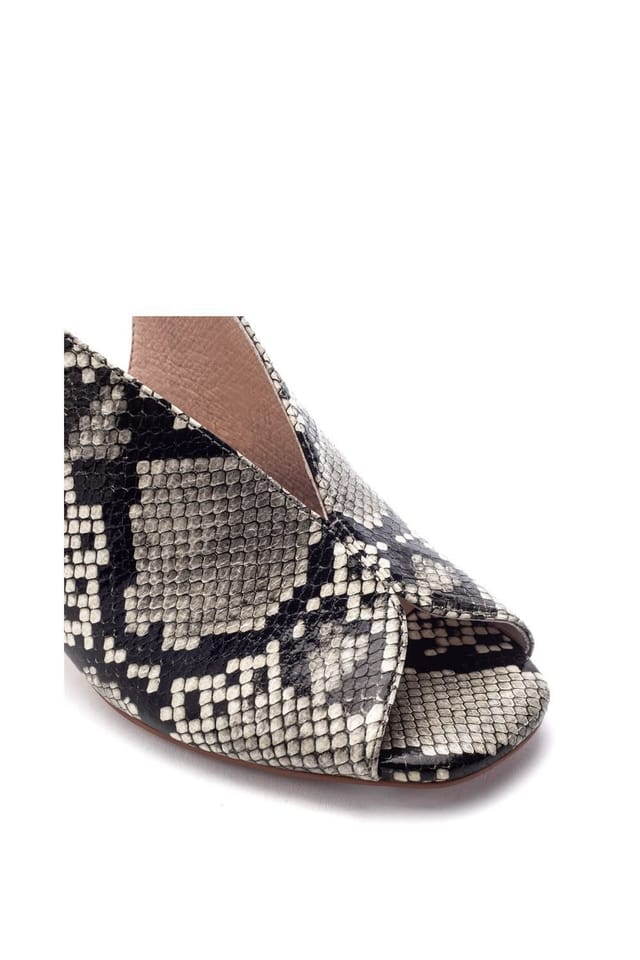 Moda In Pelle Moda In Pelle Women's 'Love' Snake Print Heeled Sandals in Grey - 3