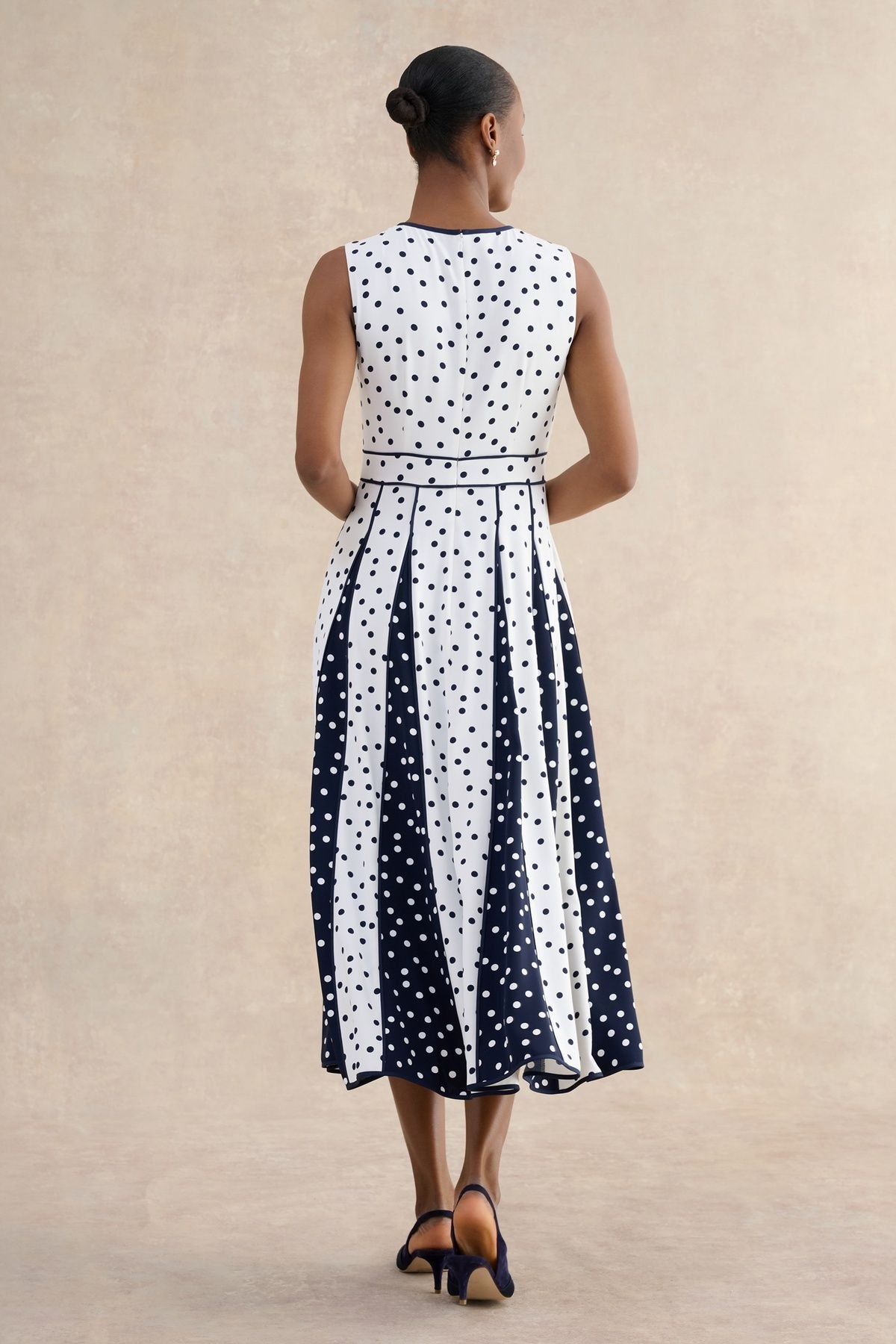 Hobbs London Hobbs London Women's Angelica Pleated Fit-Flare Midi Dress in White - 4