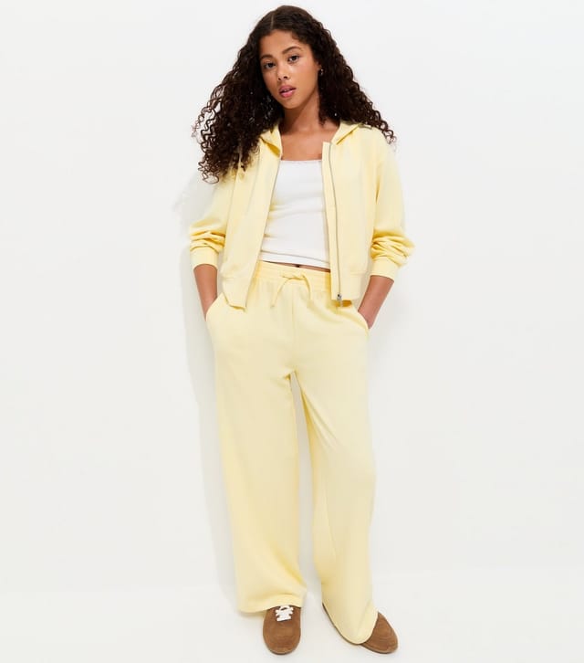 New Look Girls' Light Yellow Soft Touch Zipped Hoody New Look - 3