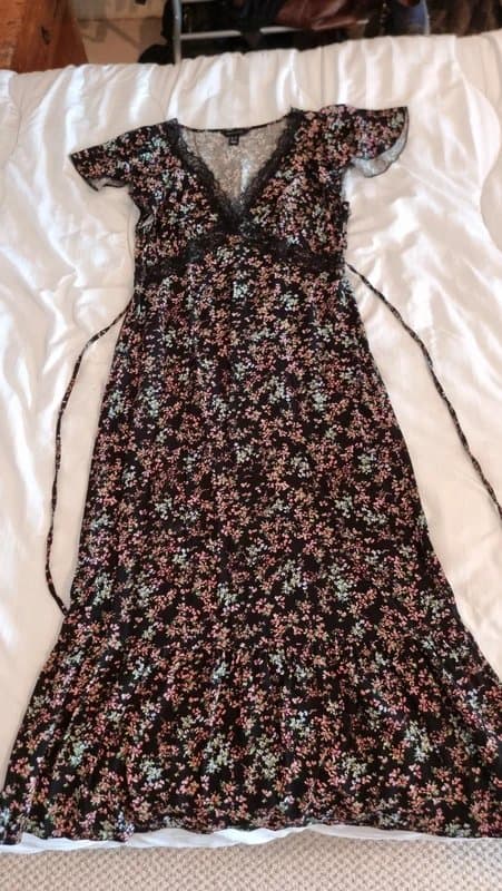 New Look New look midaxi black floral dress, with lace detail