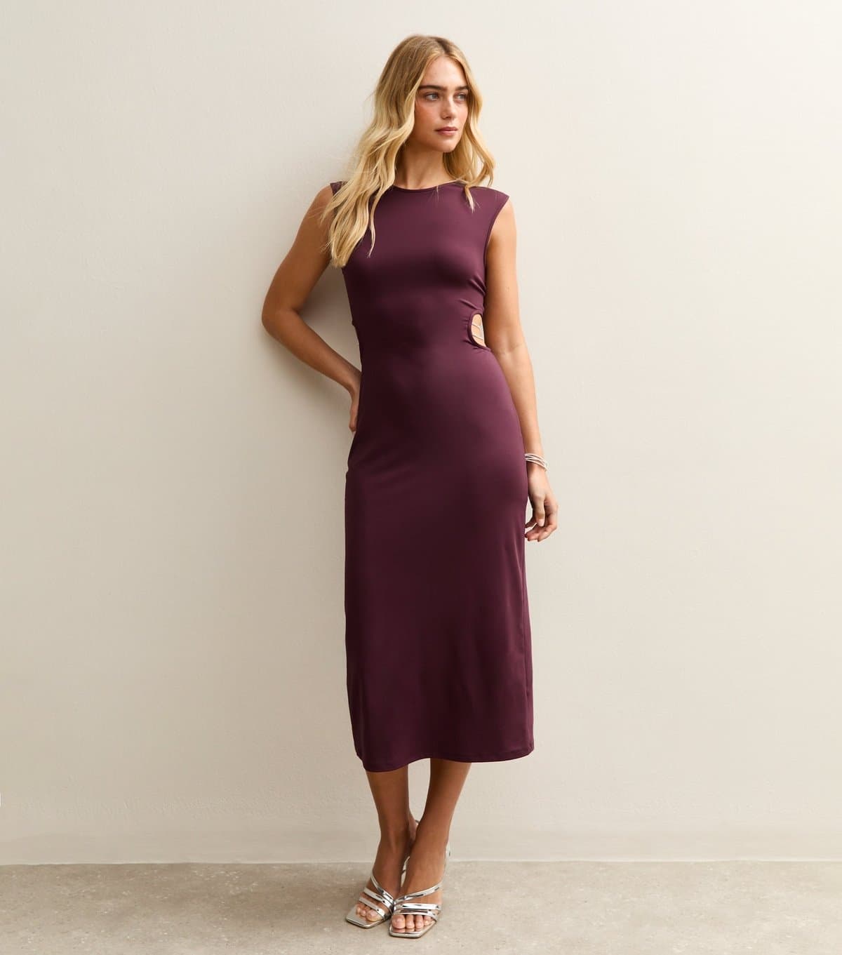 New Look Women's Dark Burgundy Side Cutout Diamante Chain Midi Dress New Look