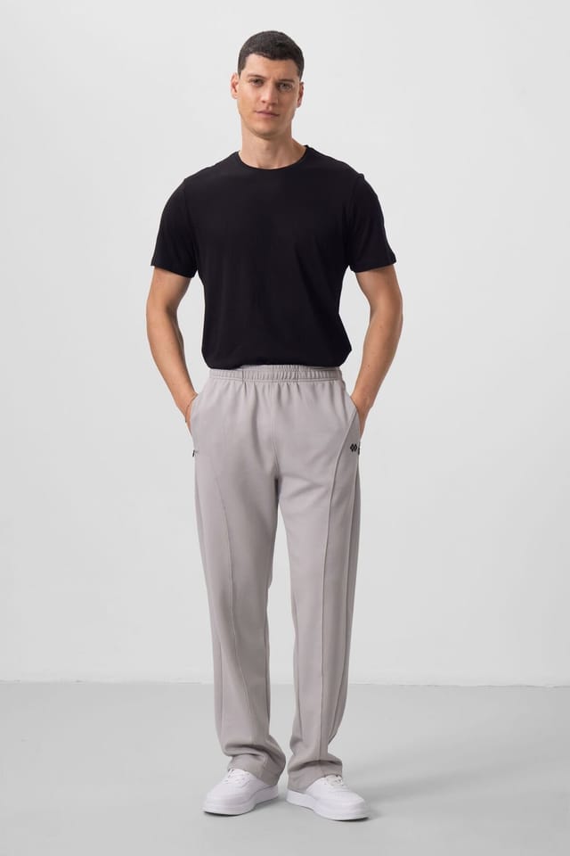 Tommy Life Tommy Life Men's Color-Blocked Palazzo Pants in Light Grey - 3