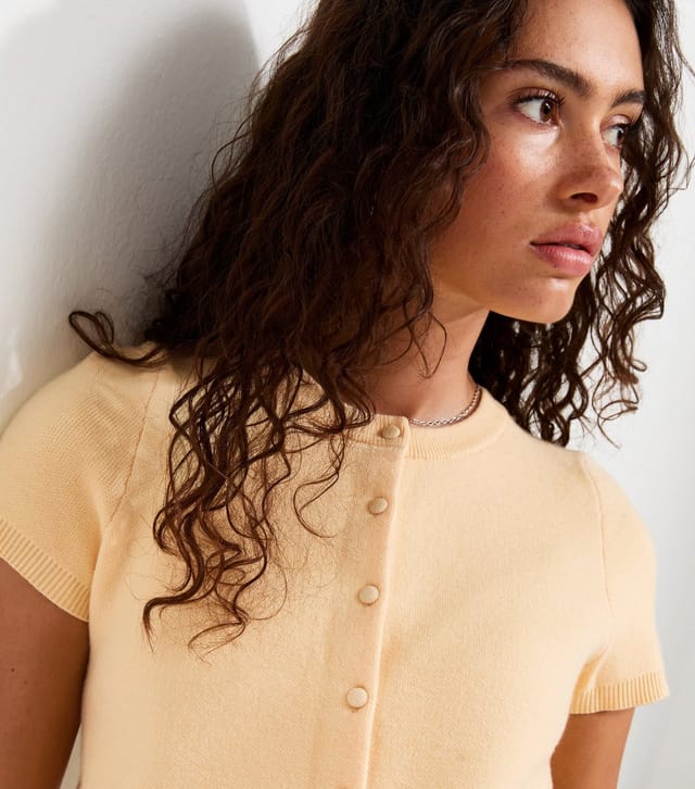 New Look Women's Light Yellow Compact Knit Cap Sleeve Buttoned Top New Look - 3