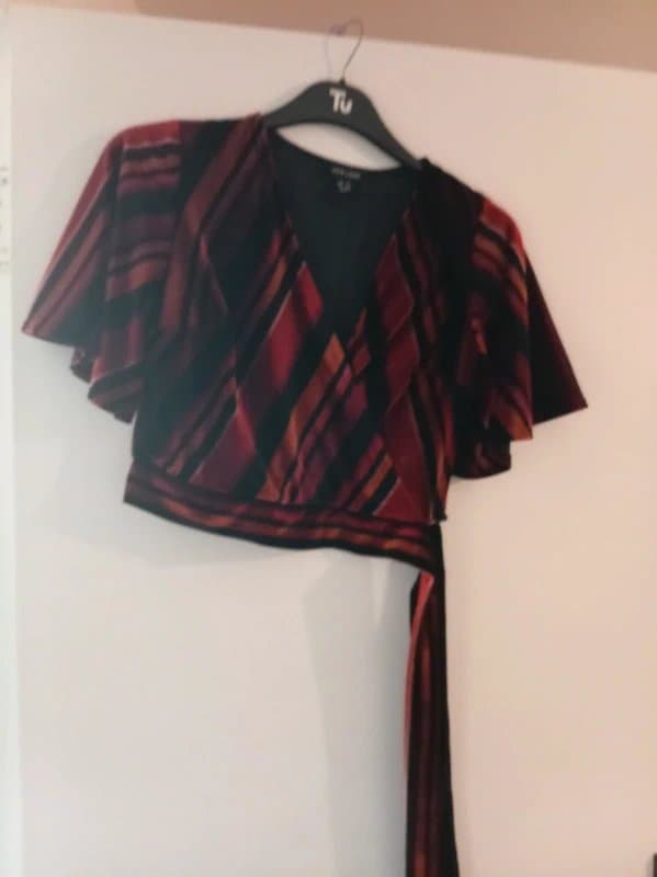 New Look Colourful velvet top