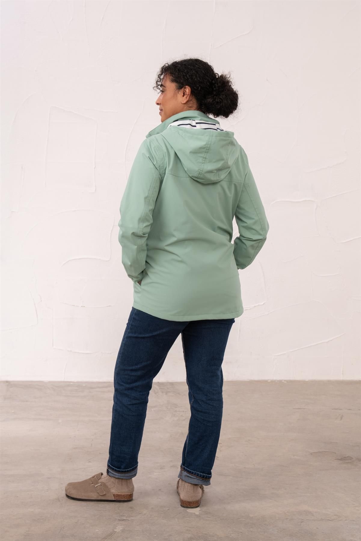 Lighthouse Clothing Lighthouse Clothing Women's Beachcomber Waterproof Jacket Spring Sumer Outdoor Coat in Pale Green - 3