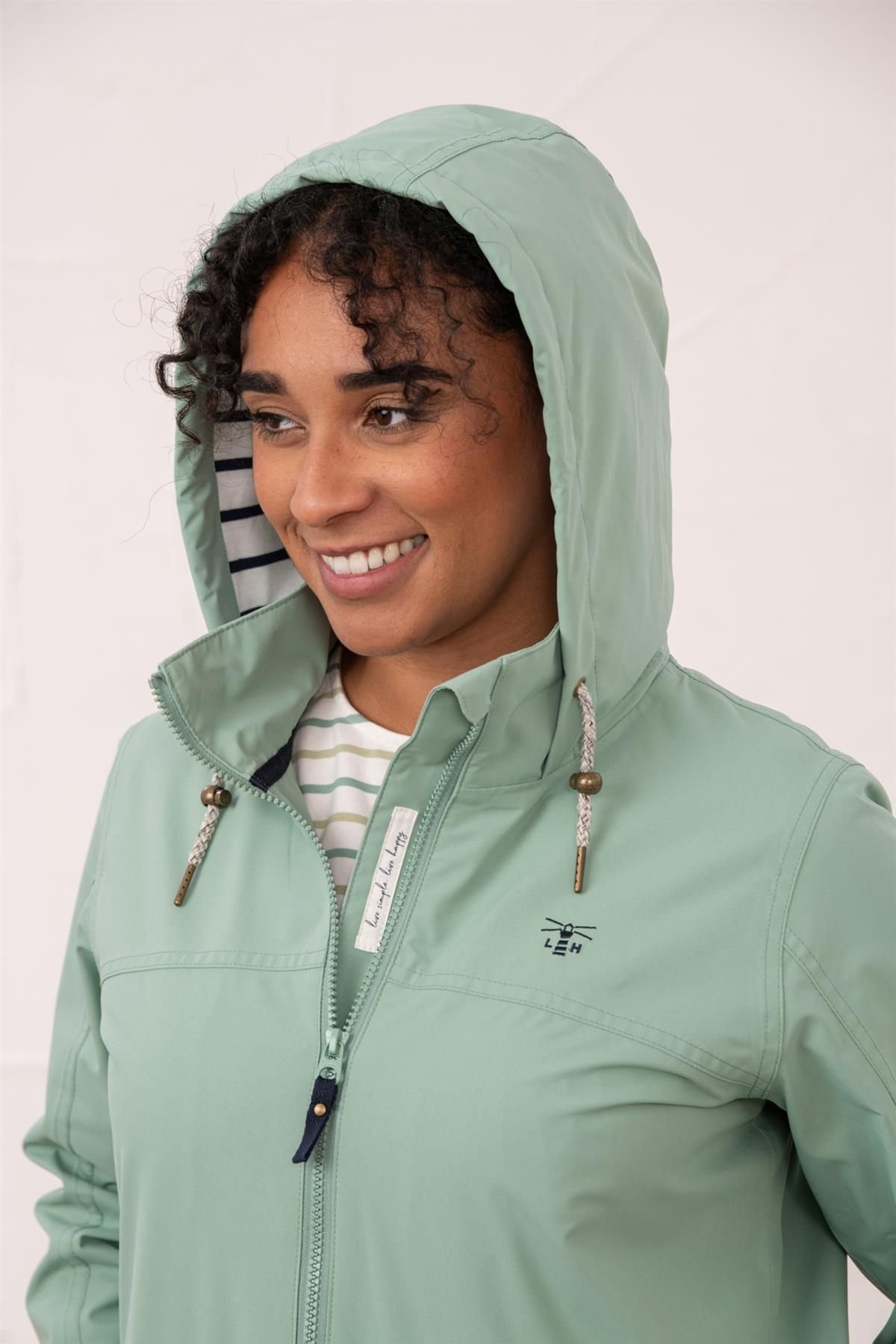 Lighthouse Clothing Lighthouse Clothing Women's Beachcomber Waterproof Jacket Spring Sumer Outdoor Coat in Pale Green - 4